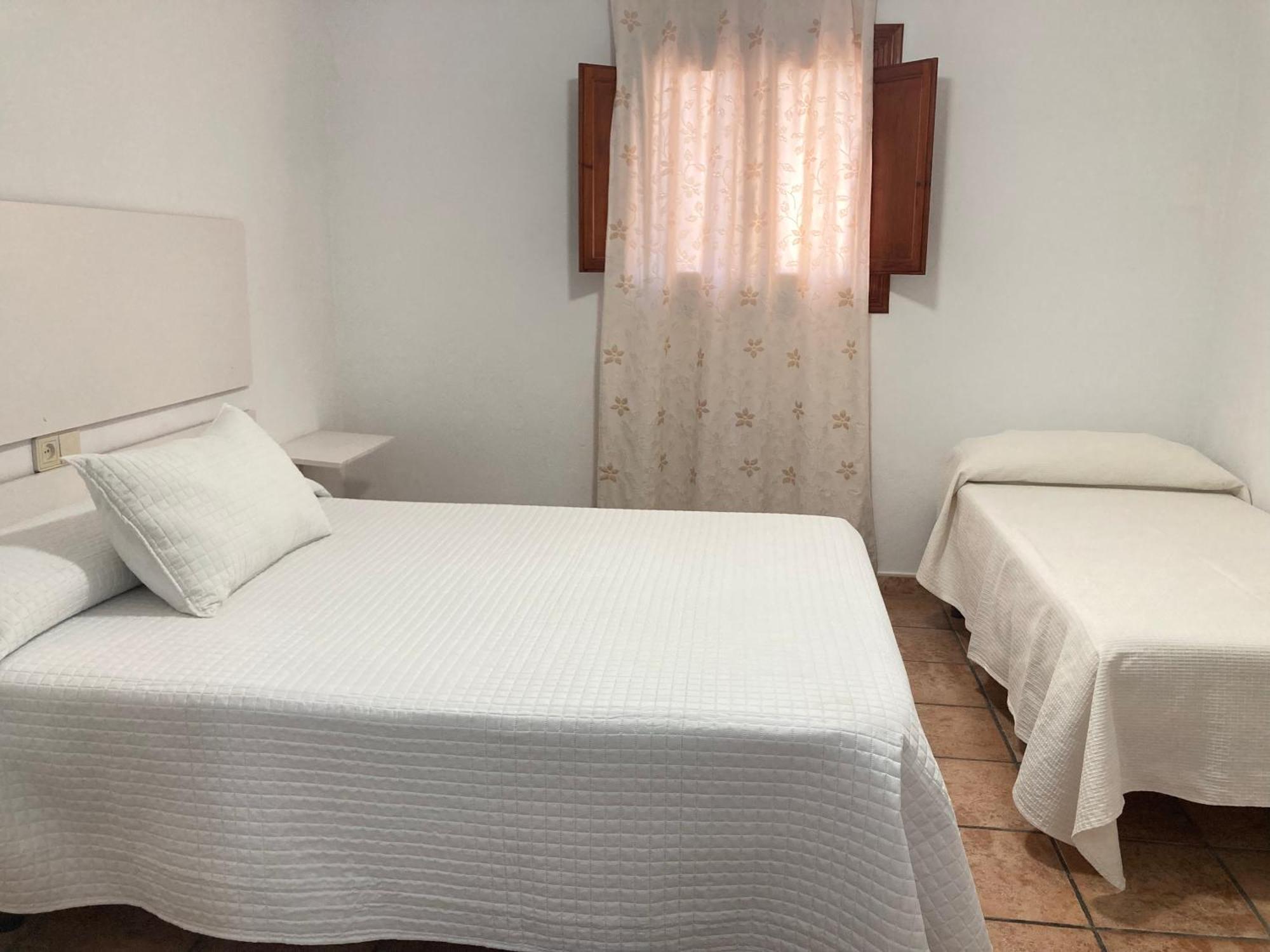 Cortijo Los Garridos - 8 Huespedes Fernan Perez エクステリア 写真